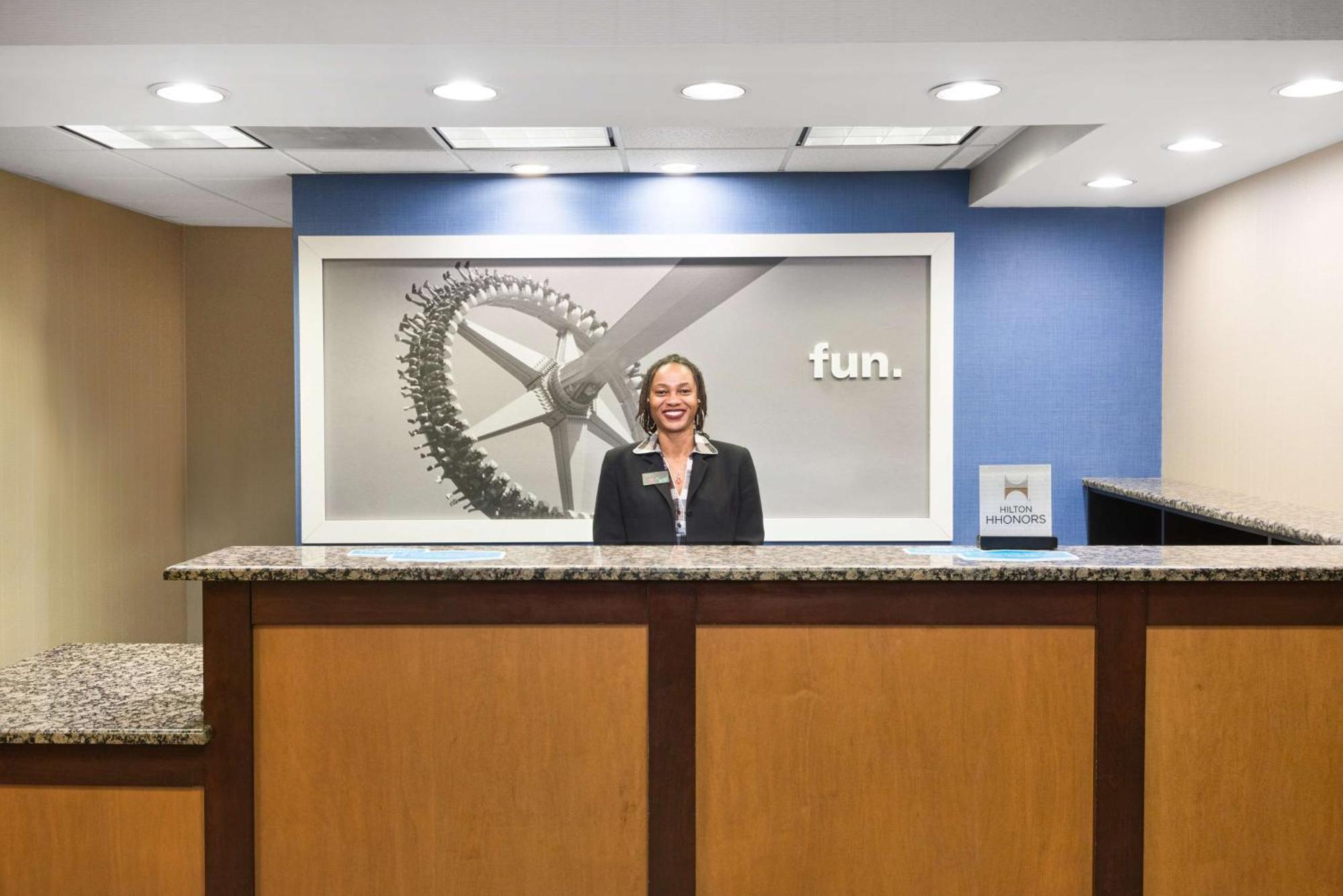Hampton Inn Atlanta Perimeter Center Sandy Springs Exterior foto